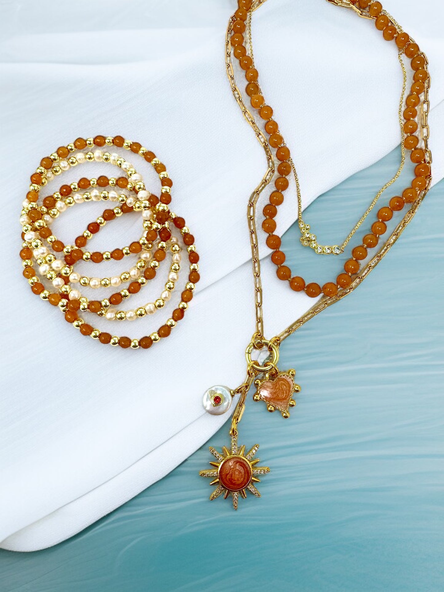 GEMSTONE WITH GOLD BEADS BRACELET