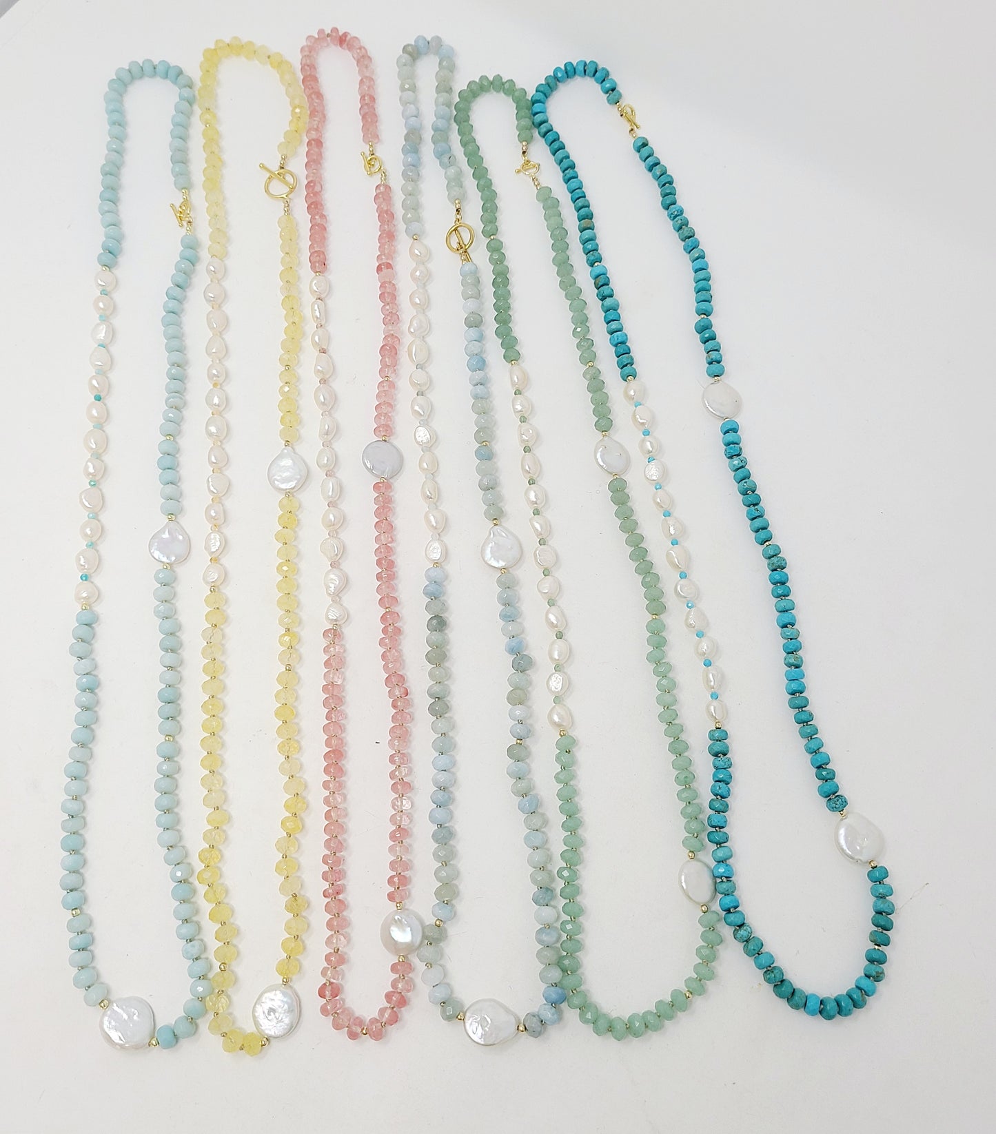 KNOTTED GEMSTONE AND PEARL NECKLACE